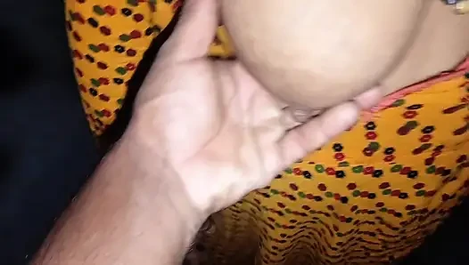 Üvey erkek kardeşim evde olmadığı için Müslüman baldızımı sert siktim