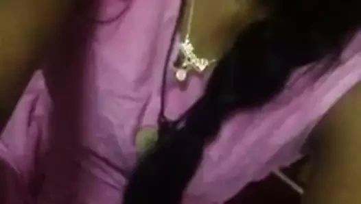 Sevimli kız selfies yapıyor 3.mp4