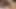 Kıllı orta yaşlı seksi kadın yatakta derinden parmaklanıyor ve genişliyor