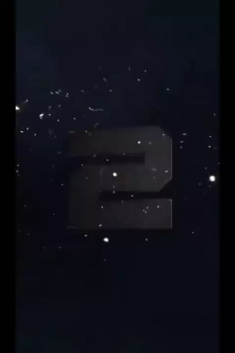 Kaslı ayı çıplak