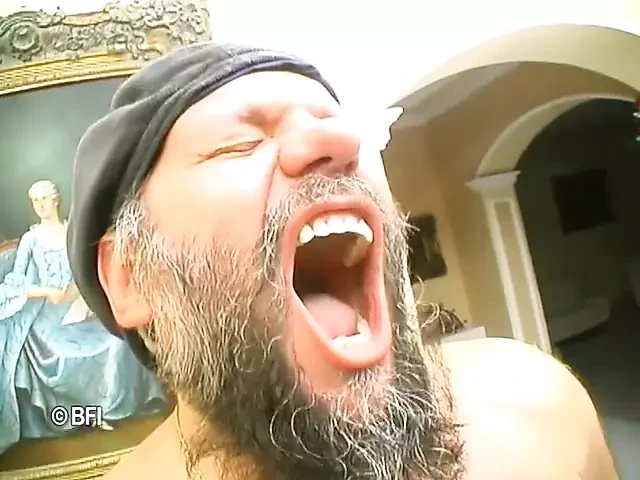 Baba ayı ve kızları