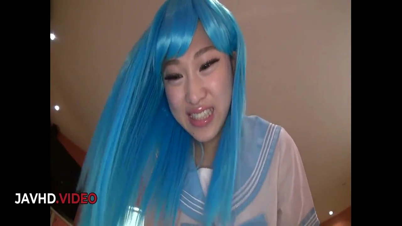 Naughty Japanese Cosplayer Maki Horiguchi Gives Intense Blowjob
