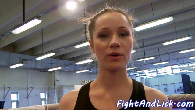 Smalltited bebek parmaklı ve pussylicked