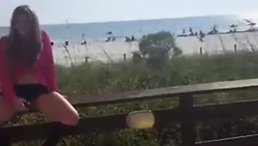 Kamu pt içinde sürtük piliç siyah yapay penis. 1