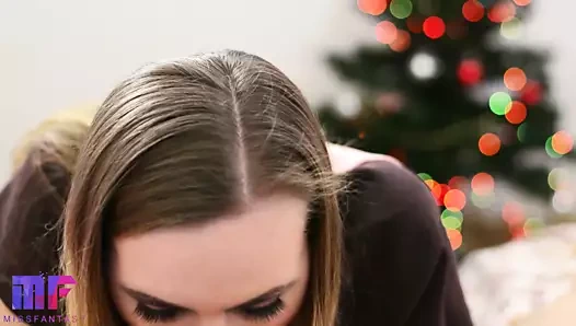 Üvey kardeş mutlu bir yeni yıl kutladı