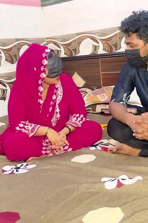 Üvey kız kardeş raksha bandhan'da rakhi'i bağladı - üvey erkek kardeş sert tam gece sürpriz seks yaptı