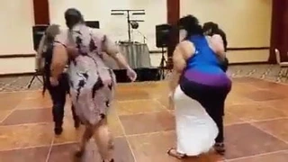 İri güzel kadın ve iri güzel kadın twerk yarışması