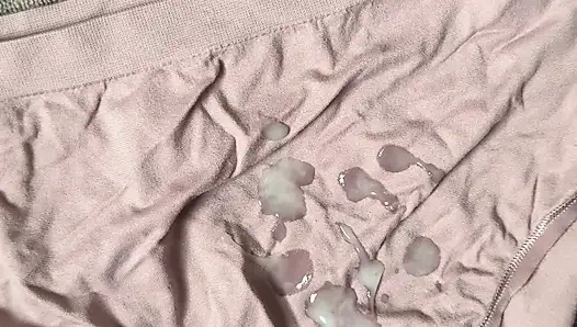 Karısının külotuna boşalma 8