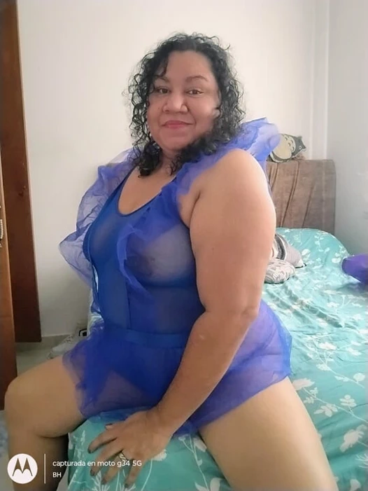 Very slutty German mother Tina, fucked by huge black cock and deep throat Man uses the old system of picking up girls in his