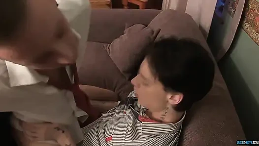 O gerçek şeyi tercih ediyor