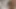 Darkhaired üniversiteli kız Irene rüzgara doğru geçişte gezinmekten hoşlanıyor