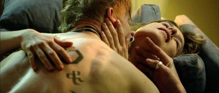 Jessica grabowsky '8-ball'dan skandalplanetcom'da çıplak seks