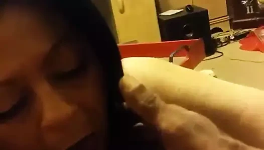 Bayan sokağın aşağısında