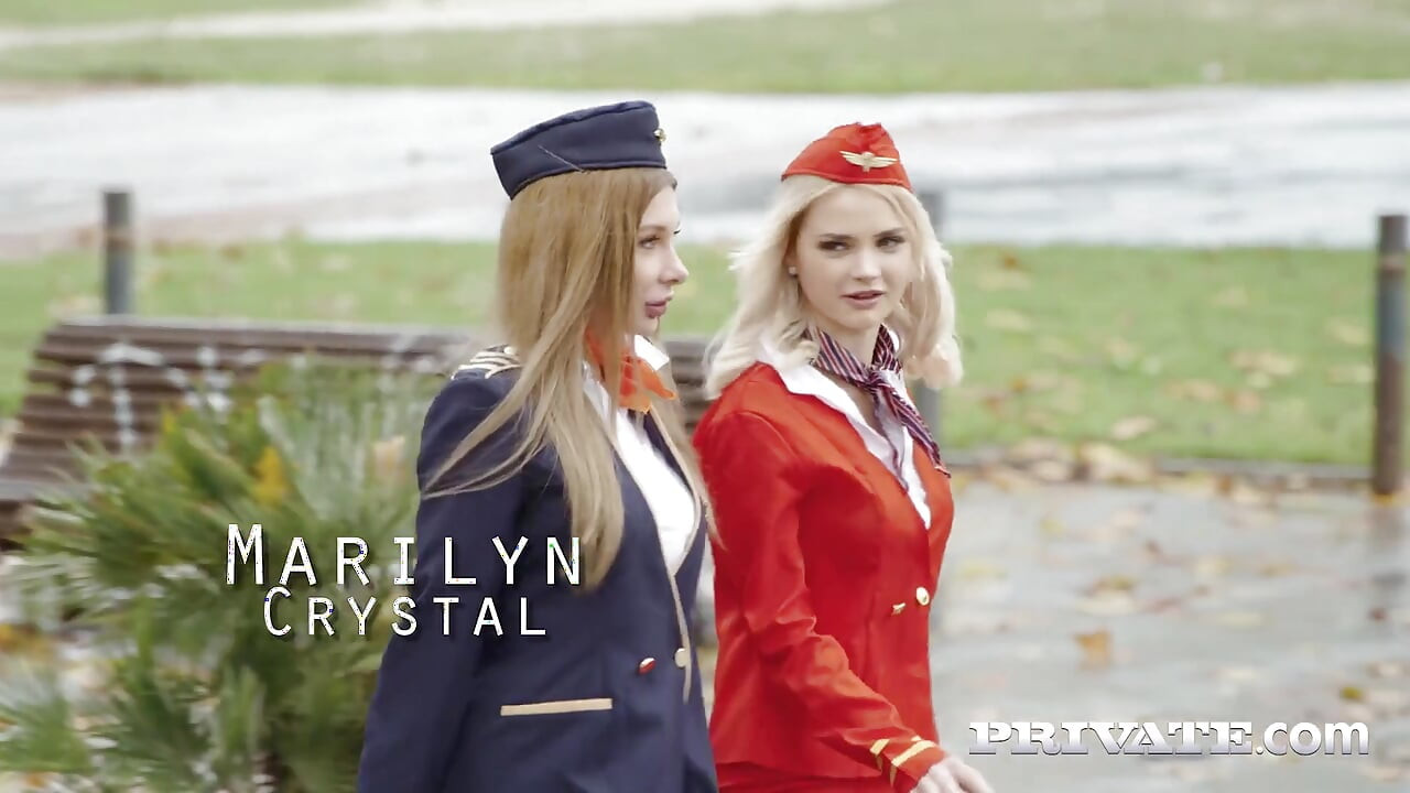 Lika Star ve Marilyn Crystal, uçuş görevlileri daha iyi sikişiyor