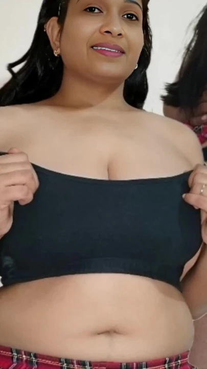 Деревенскую школьницу трахнул ее учитель за не полное домашнее задание