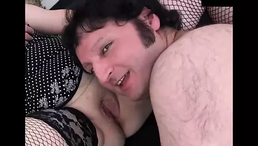 Amatör milf, kedi yalama ve ağlayan orgazm, sıcak fışkırtma, laz ali