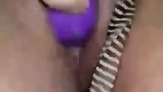 Freundin mit Vibroei