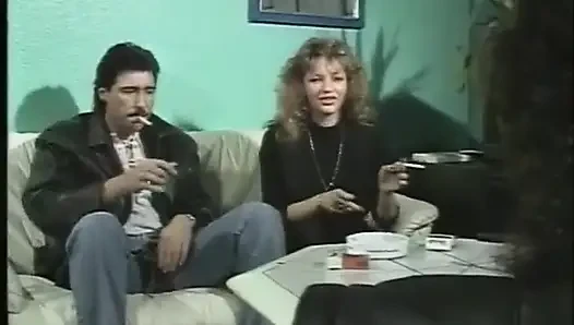 Sarı saçlı MILF askılı