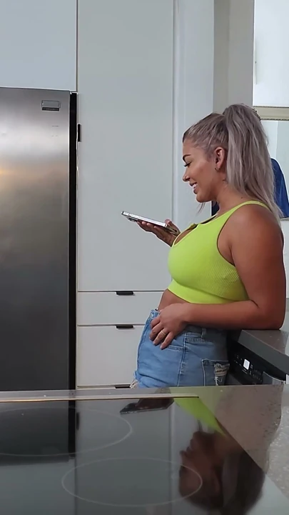Mypervyfamily - Hayley Davies ve Ethan Seeks ile kamera arkası