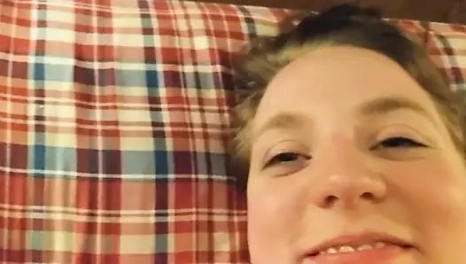 Sürtük ohio hizmetçi amanda bağlı yukarı ve konuşurken kirli için usta