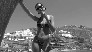 Emily ratajkowski bikinili - 2 Temmuz 2018