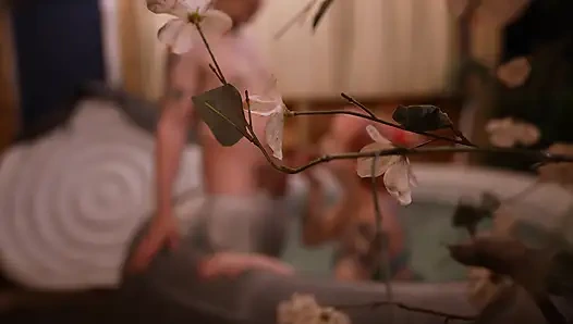 Röntgenci jakuzide sakso çekiyor