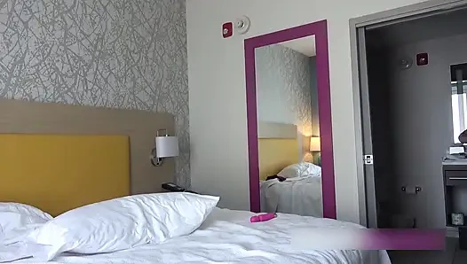 Sally boşalmayı durduramıyor