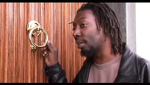 Bailey nicole göt iki siyah yarağı sikiyor ve gargara yapıyor. devlin weed, byron long, caty campbell