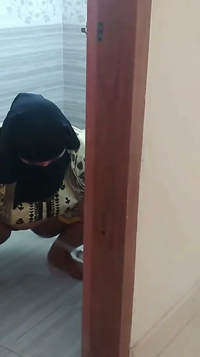 Komşu teyzeyi banyoda sik! | Klip 2