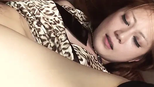 Japon kıllı amcık sert sikiliyor derin büyük esneme pound