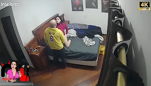 Ifood Teslimatçısı Popomu Boşaltı, Cuckold Ise Her Şeyi Temizledi!