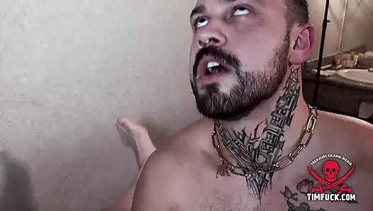 Dev Tyler ve Pup Badge