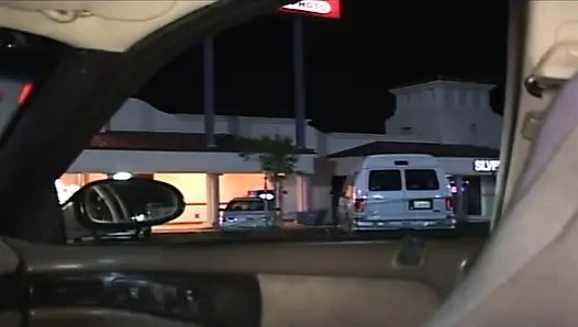 Üvey oğul üvey annesinin kıllı amını okşuyor