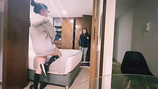 Erkek arkadaşımın arkadaşını sikmek istiyorum