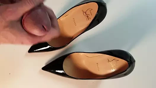 louboutin kate dekore ile cum