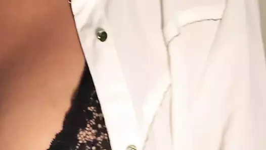 Reggaeton ritmiyle dans etmek