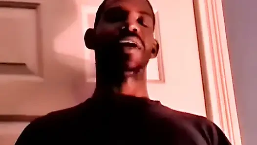 Kalın bir tane emiyor!