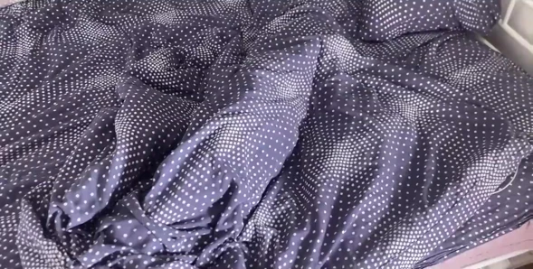 Üvey anne Deylamoon oyuncak attığı için üvey oğlu tarafından cezalandırıldı ve götüne tıkaç soktu