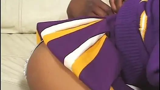 Siyah ponpon kız için siyah sürpriz