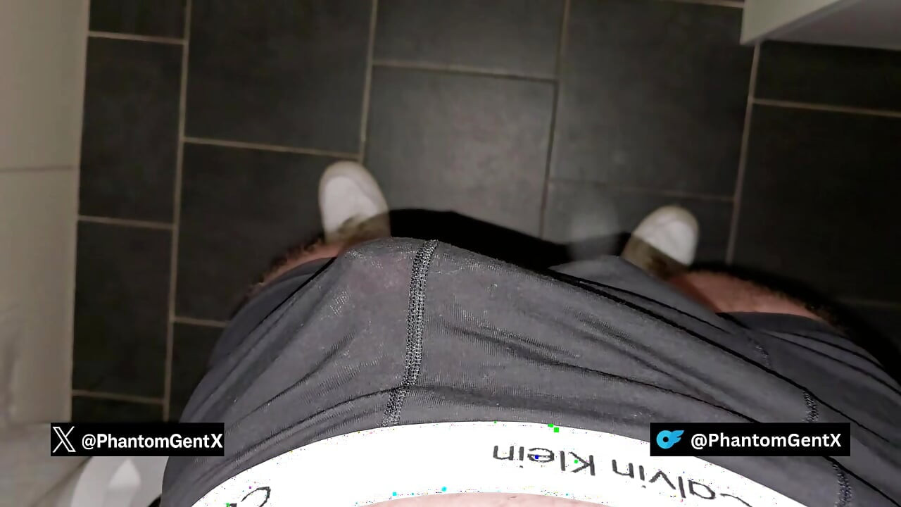 Alman baba zenci Calvin Klein Boxers'ına boşalmanı emrediyor - PhantomGentx