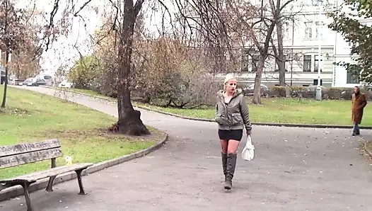 Genç edepsiz genç kız için yaşlı bir domuz!! - (bölüm #04)