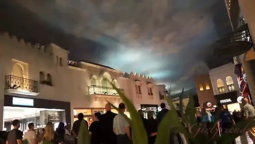 Sydney Cole'un çorapları, kremayı ekstra tatlı yapıyor.