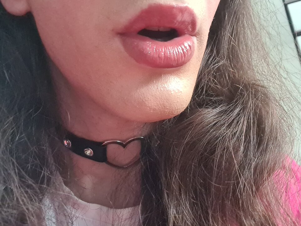 baba küçük trans kız solo oynuyor