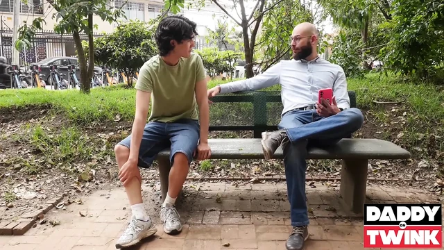 Daddyontwink azgın doktor Franklin D prezervatifsiz danny collins twink deliği