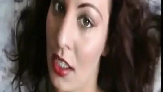 Ateşli sarışınlar ve esmerler yarak emiyor ve sert biniyor