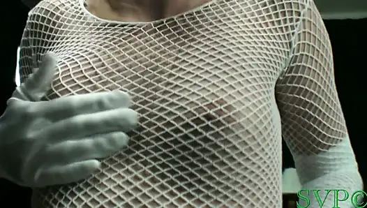 Üvey anne kendi üvey kızıyla ateşli seks yapıyor