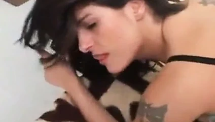 Azgın milf büyük klitoris - iyi lanet