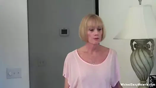 Gözlerinin gerçek olduğuna inanamıyor