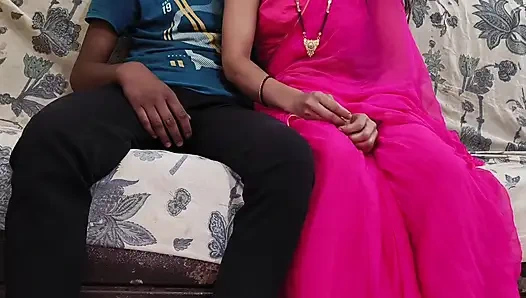 Девушка дези жестко трахается в друге паренька