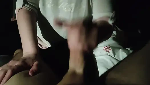 Karımın dokunuşu farklı vuruyor gerginliği hissedebiliyorsun